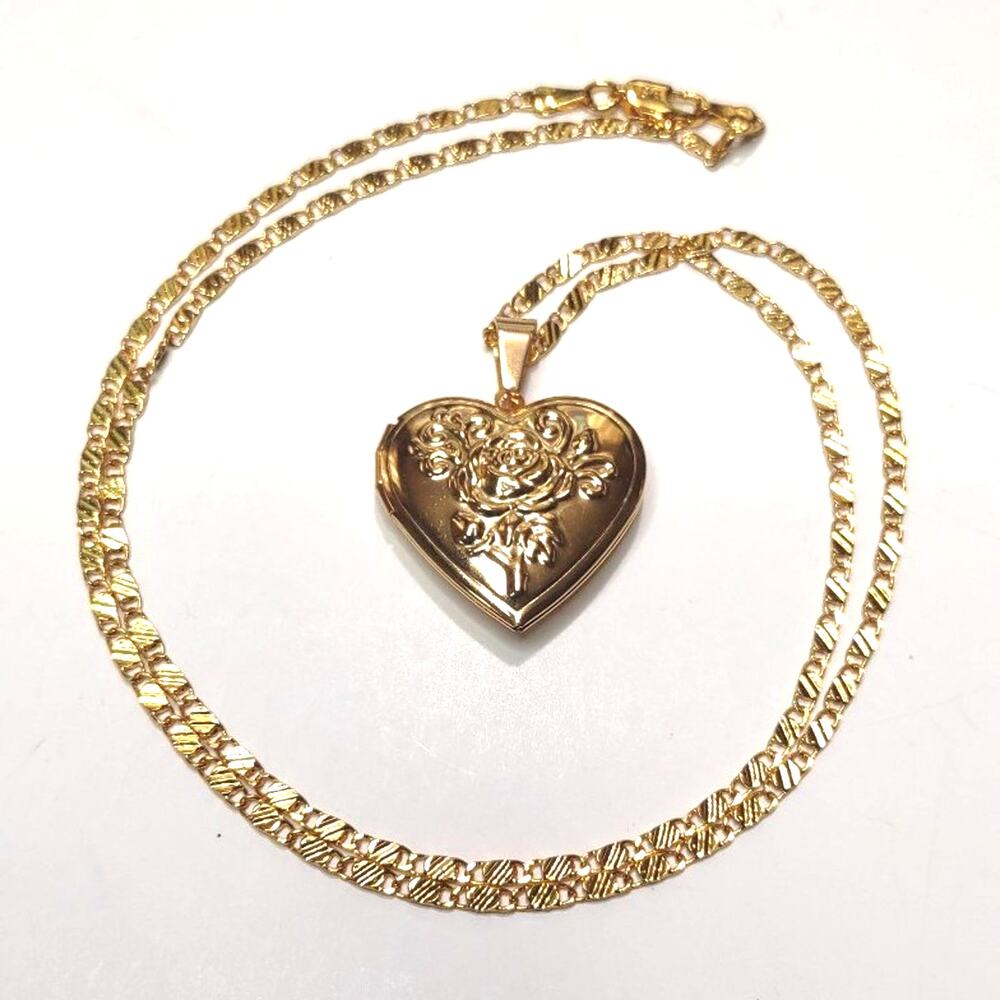 18k GP Gold Plated Necklace Heart Rose Flower Locket Valentines Birthday Gift